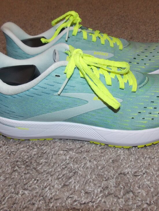 Brooks Shoes - Brooks Women's Hyperion Tempo Running Shoe Size 10